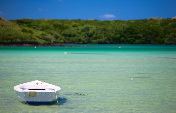 Witte Boot Turquoise Wateren Van Indische Oceaan — Stockfoto