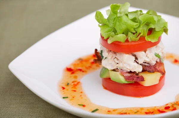 Délicieuse Salade Hors Œuvre Avec Tomates Laitue Bacon Croustillant Poitrine — Photo