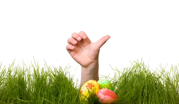 Caza Huevos Pascua Niños Mano Huevos Pascua Escondidos Hierba Verde — Foto de Stock
