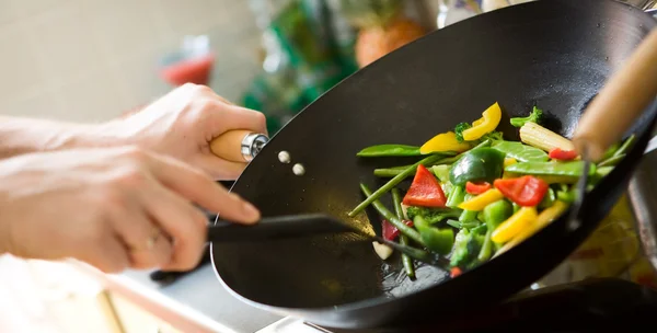 Chef Cooking Vegetables Wok Pan — Stock Photo, Image
