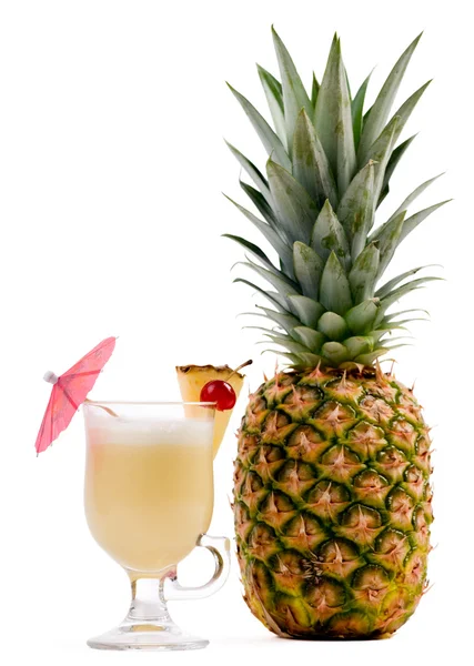 Cocktail Pina Colada Isolado Branco Bebida Longa Para Servir Qualquer — Fotografia de Stock