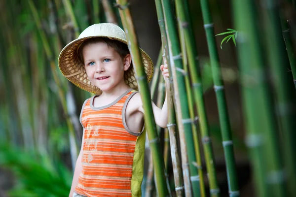 Boy v safari klobouku — Stock fotografie