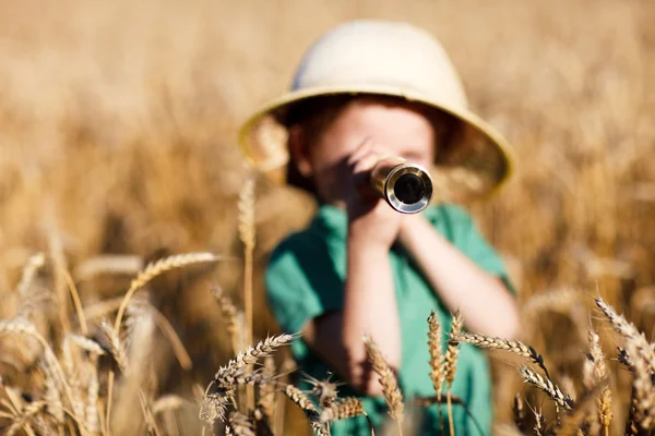 Портрет Молодого Исследователя Природы Пшеничном Поле — стоковое фото