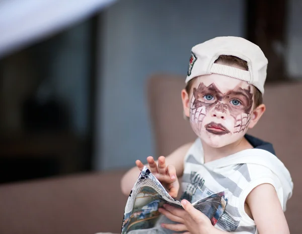 Αγόρι με face painting — Φωτογραφία Αρχείου