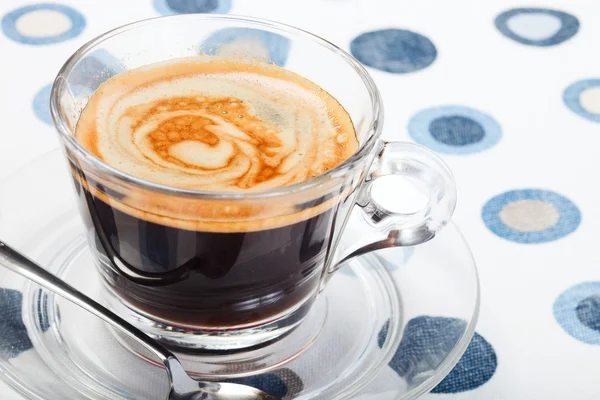 신선한 아로마 에스프레소 커피의 클로즈업 — 스톡 사진