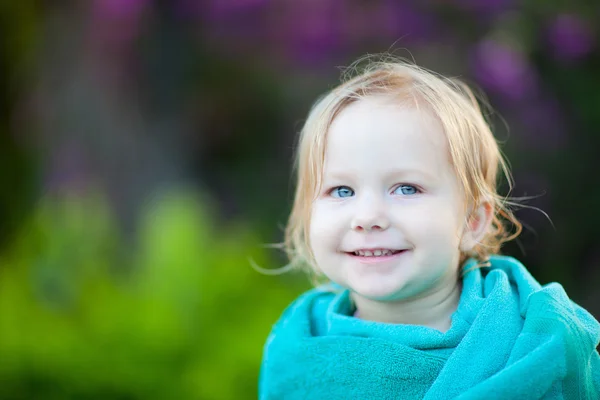Kisgyermek lány portréja — Stock Fotó