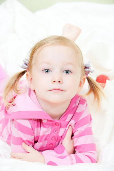 Adorable retrato de niña — Foto de Stock