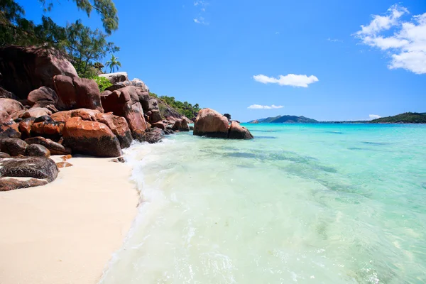 Idyllische strand in Seychellen — Stockfoto