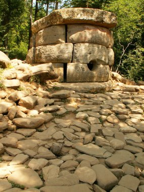 Dolmen. Tarihi Yerler.