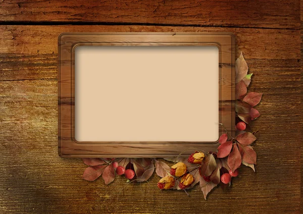Herbstrahmen auf Holzgrund — Stockfoto