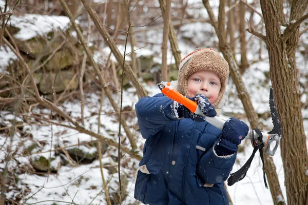 Small boy with ice axe — Stock Photo, Image