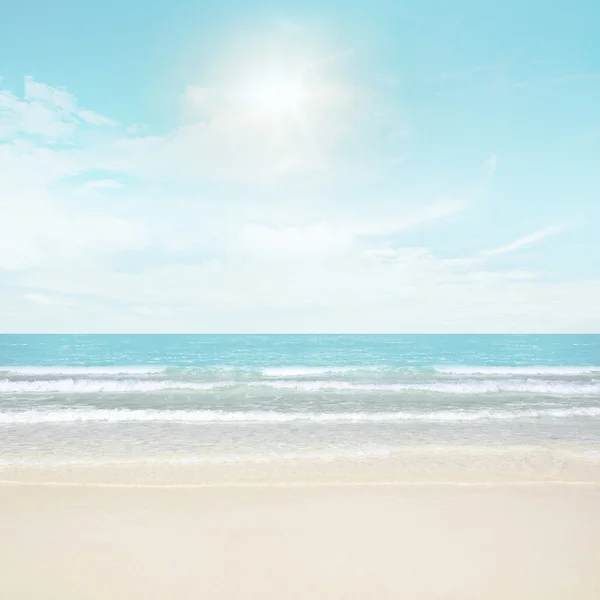 太陽と島のビーチ 夏のショット — ストック写真