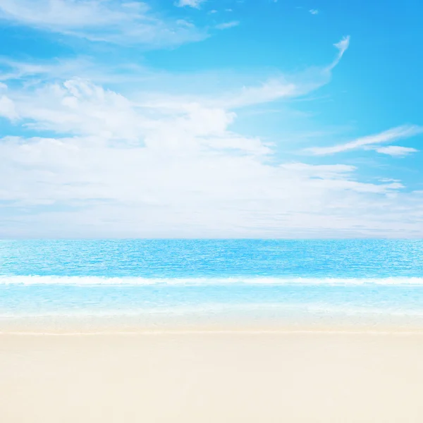 Rustige tropisch strand — Stockfoto