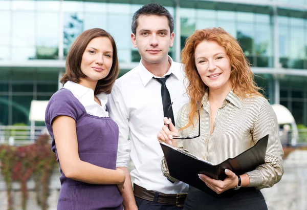 Group of office workers outdoor — Stock Photo, Image