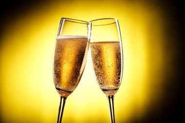 Flutes of champagne clipart