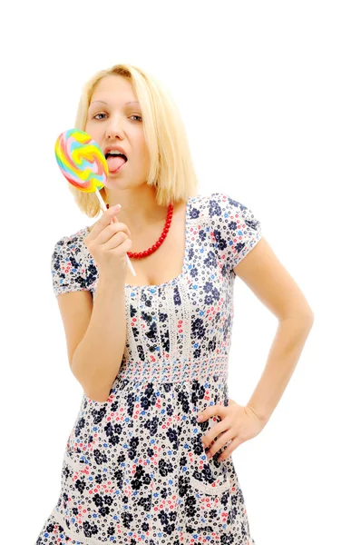 Attraktiva Blondin Slickar Lollipop — Stockfoto