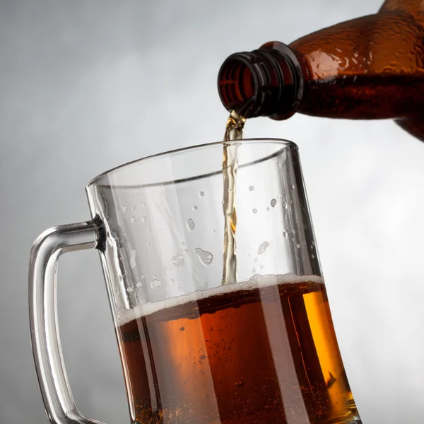 Klasszikus sör üveg — Stock Fotó