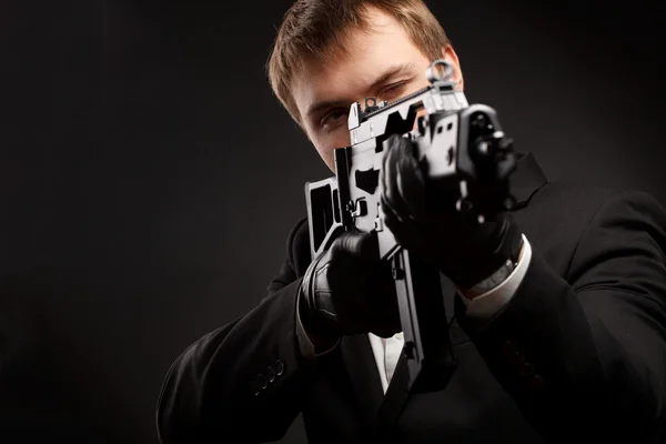 총을 든 남자 — 스톡 사진