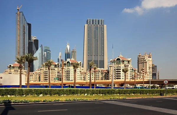 Architektura nowoczesna w Dubaju. — Zdjęcie stockowe