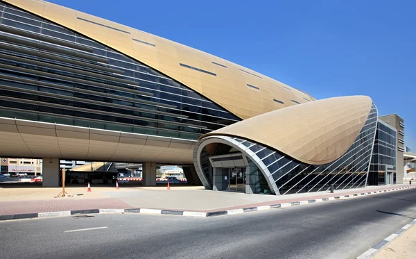 Stazione della metropolitana a Dubai . — Foto Stock