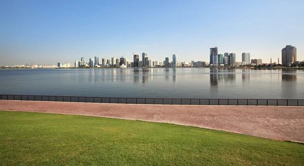 Wolkenkrabbers Sharjah Khalid Lagoon Uae — Stockfoto
