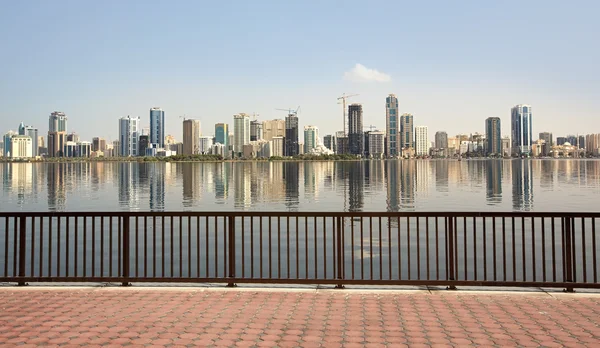 Hochhäuser in Sharjah. — Stockfoto