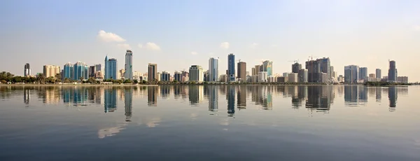Sharjah Içinde Gökdelenler Khalid Lagoon Uae — Stok fotoğraf
