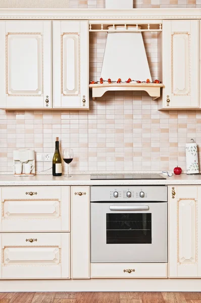 Eine stilvolle, moderne Kücheneinrichtung — Stockfoto