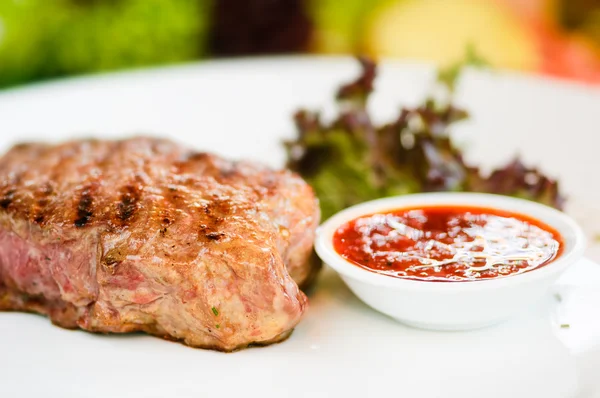 Biftek ve sebze — Stok fotoğraf