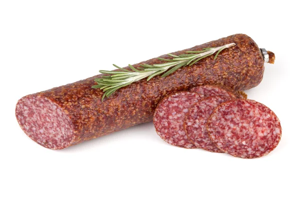 Segmenten Italiaanse salami worst met rozemarijn — Stockfoto