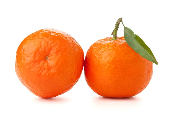 Dwie dojrzałe mandarynki — Zdjęcie stockowe