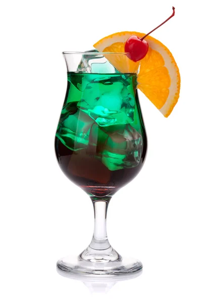 Dunkelgrüner tropischer Cocktail — Stockfoto