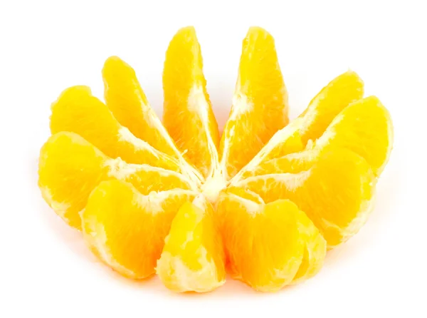 Rodajas de naranja aisladas en blanco — Foto de Stock