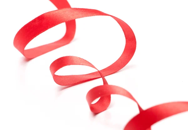 白地に赤のクリスマス リボン — ストック写真