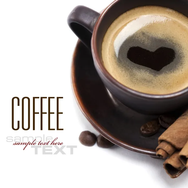Tasse Kaffee Mit Herzbild Auf Weißem Hintergrund Mit Beispieltext — Stockfoto