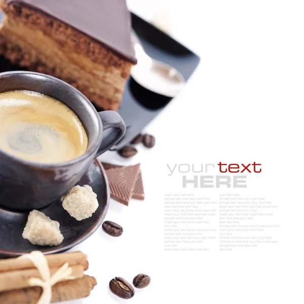 Kopp kaffe och choklad tårta — Stockfoto