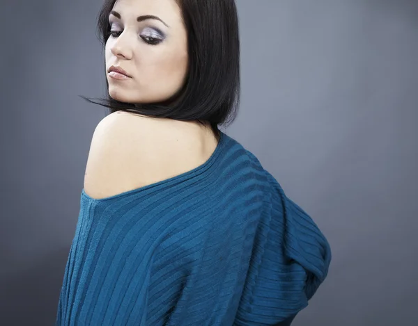 Young Woman Turquoise Sweater Studio Close Fashion Portrait — ストック写真