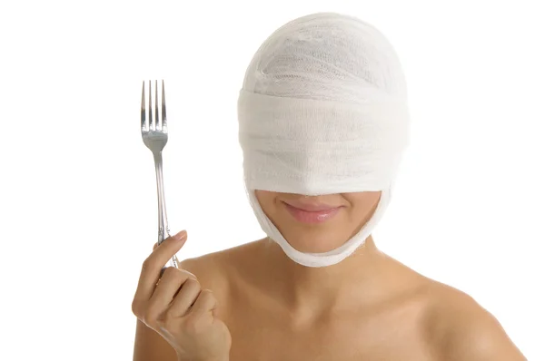 Ung Kvinna Med Bandagerade Huvud Med Plug Isolerade Vitt — Stockfoto