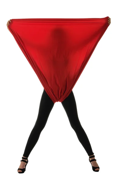 Frau in schwarzen Strumpfhosen mit rotem Tuch — Stockfoto