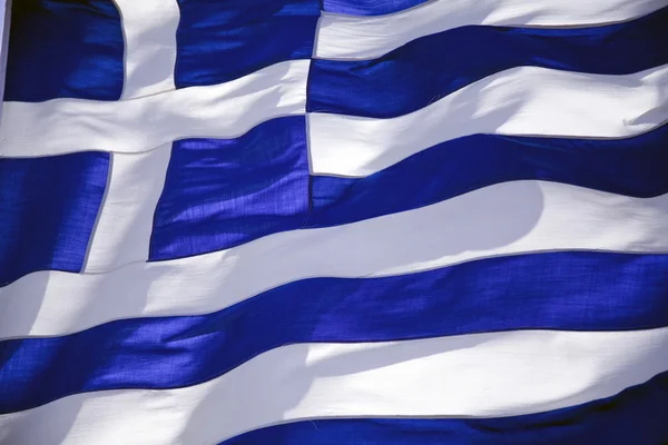 Bandera griega en el viento —  Fotos de Stock