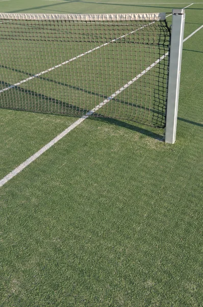 室外网球场 人工草地上的白线 — 图库照片