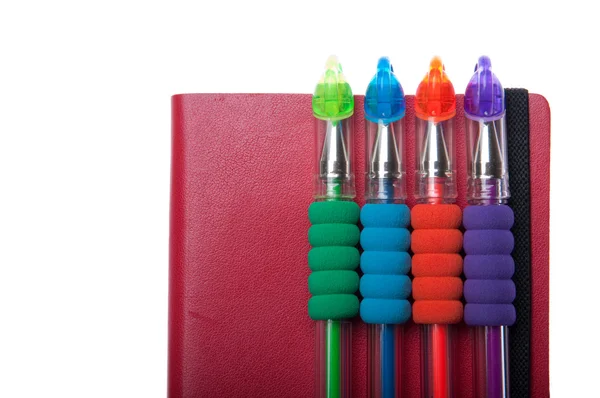 Caderno e canetas — Fotografia de Stock