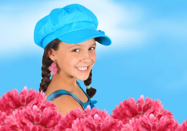 Pretty 10 year old spring girl — Stock Photo, Image