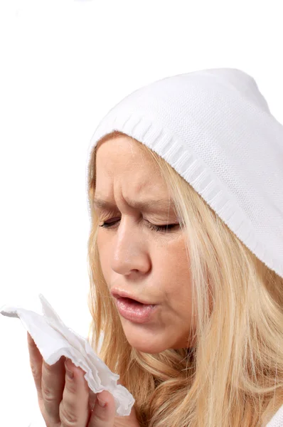 Mujer Que Lleva Suéter Con Capucha Sostiene Tejido Debido Estornudos —  Fotos de Stock
