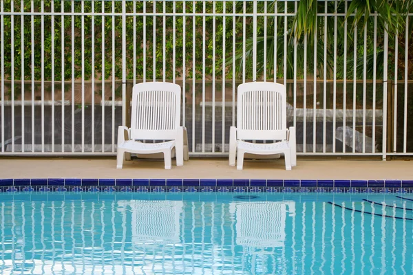 Deck de piscina — Fotografia de Stock