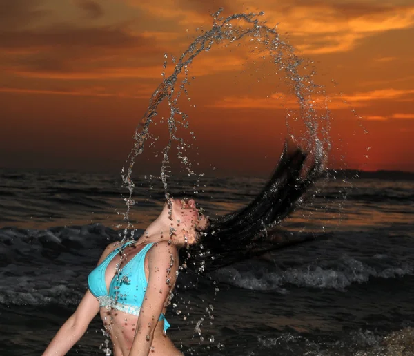 Spadek włosów krople wody mórz — Zdjęcie stockowe