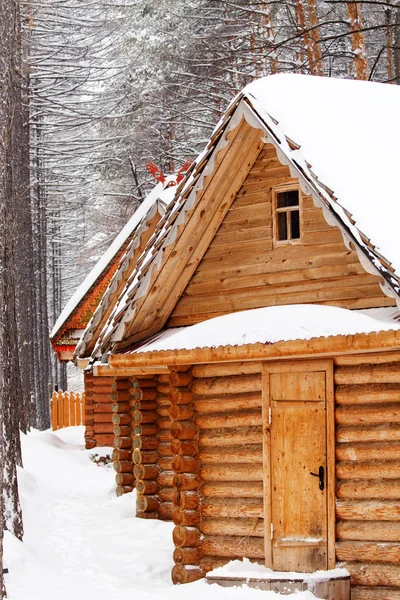 Casa madeira log camping — Fotografia de Stock