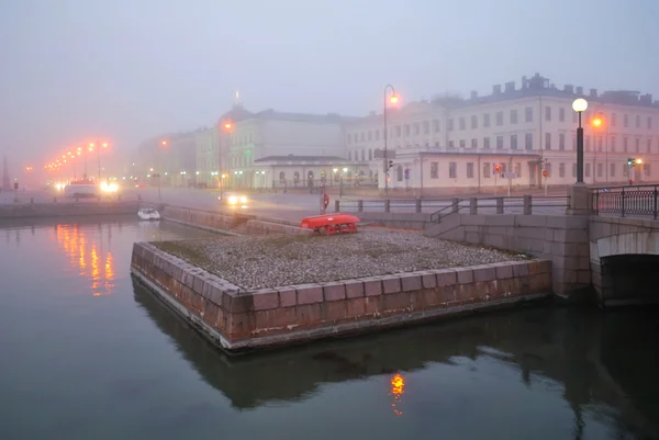Foggy evening in Helsinki — Stock Photo, Image