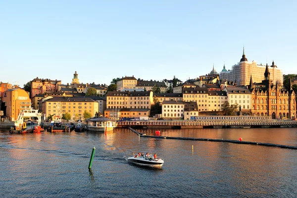 Pôr do sol dourado em Estocolmo — Fotografia de Stock