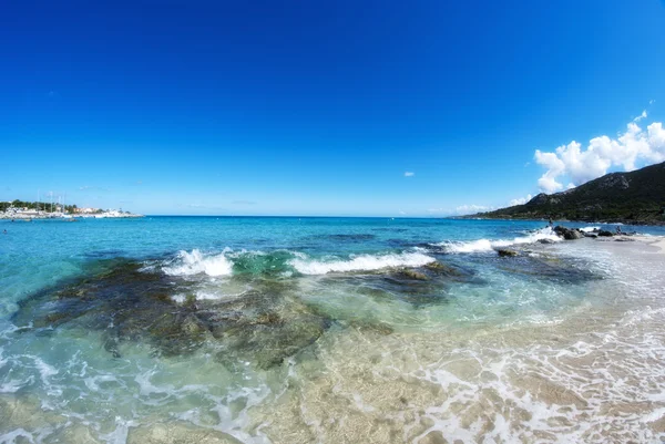 Kristal water van corsica kust, Frankrijk — Stockfoto
